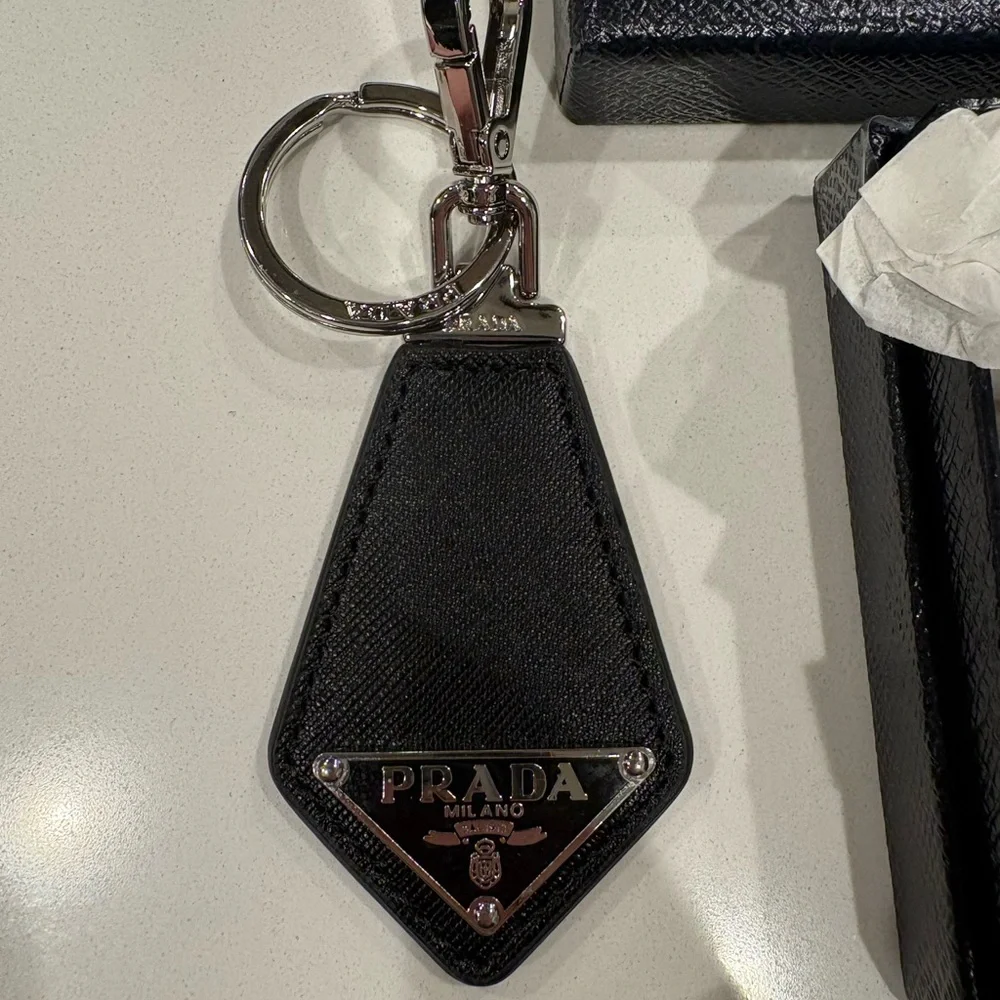 Saffiano Prada metal keychain men’s or womens logo with card and box